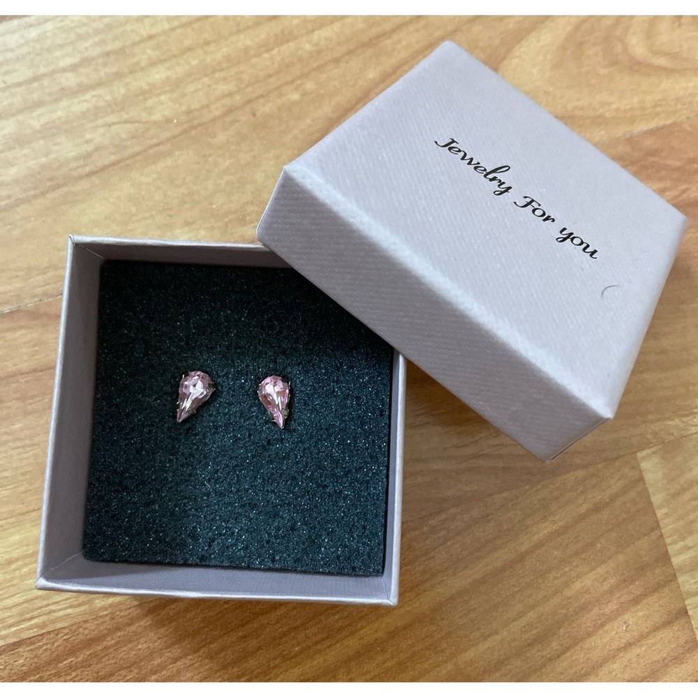 Old Pink Drop Stud Earrings‎
